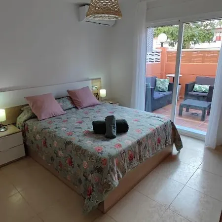 Planta Baja Con Piscina Apartment