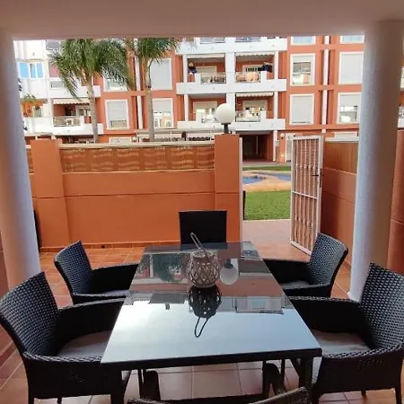 Planta Baja Con Piscina Apartamento